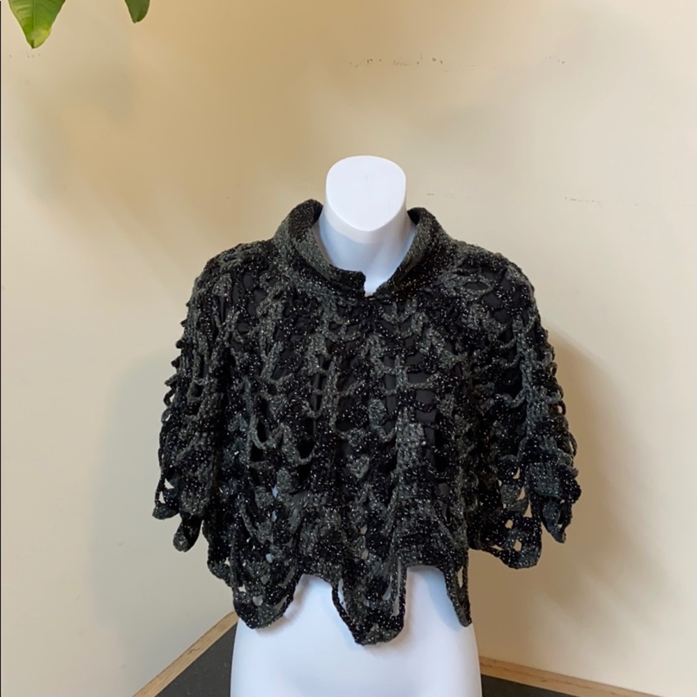 Beautiful over the shoulder cape hand made NEW
